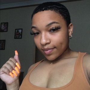 Meet your Posher, Kaylah